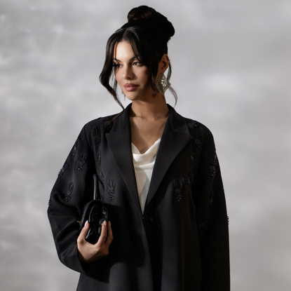 صورة عباية مناسبات بشك بارز